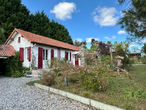 22 mn des plages, maison rénovée