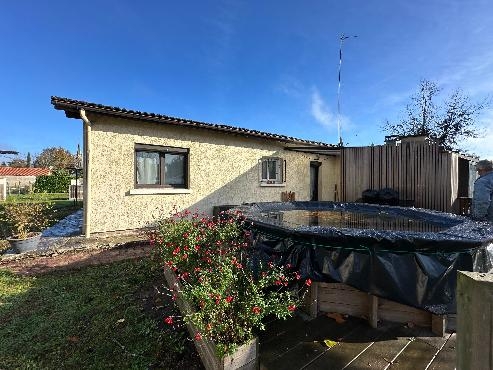 4 km du lac d'ARJUZANX, maison 3 chambres