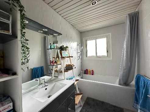 4 km du lac d'ARJUZANX, maison 3 chambres