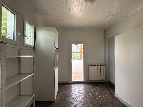A LOUER maison indépendante 2 chambres