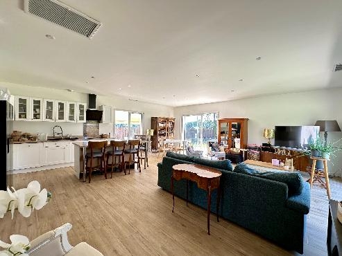 En campagne, villa moderne aux belles prestations