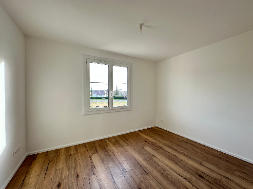 Intérieur rénové, quartier calme et nature à deux pas du lac