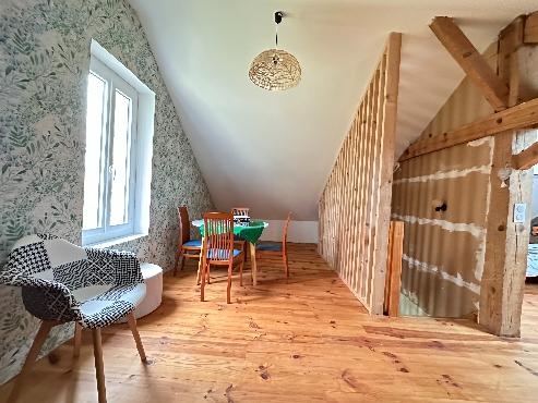 Maison de campagne rénovée sur 1 hectare près tous commerces