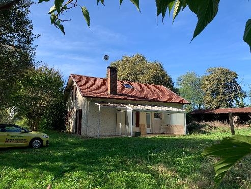 Maison de campagne rénovée sur 1 hectare près tous commerces