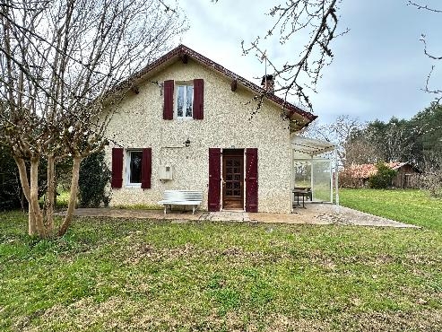 Maison de campagne rénovée sur 1 hectare près tous commerces