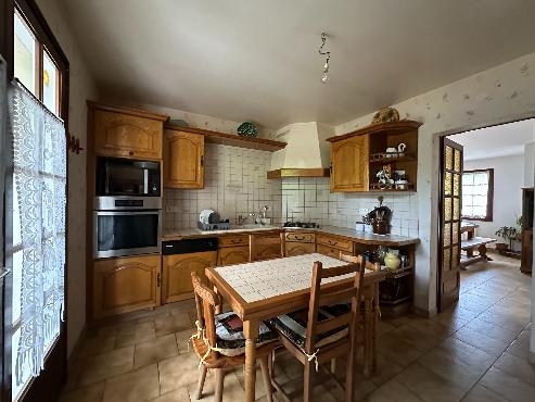 Maison de style landais, 4 chambres sur 4 400 m² de terrain
