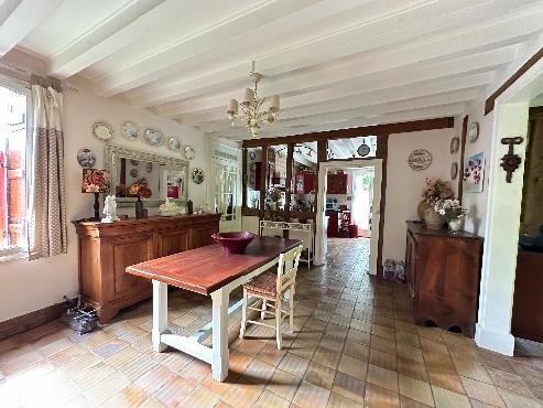 Maison landaise rénovée avec goût sur 6 600 m²