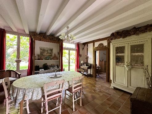 Maison landaise rénovée avec goût sur 6 600 m²
