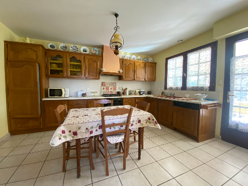 Maison spacieuse et confortable, près tous services !