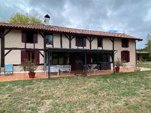 Propriété de caractère sur 5 hectares et près de 4 000 m²